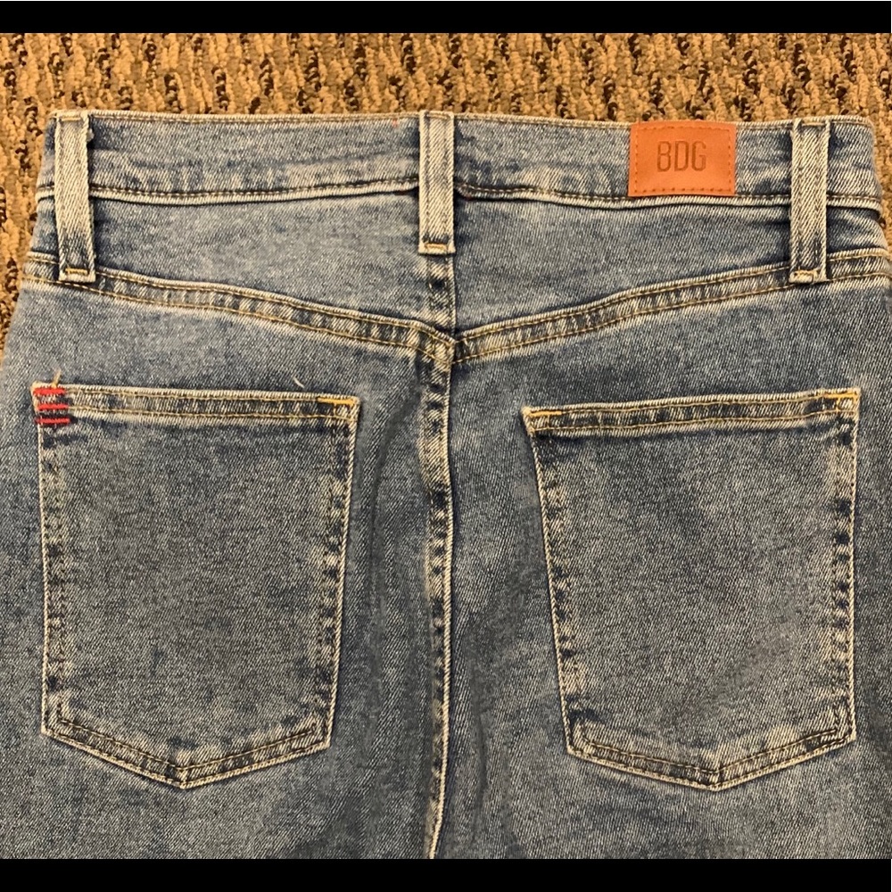 BDG HIGH WAISTED GIRLFRIEND JEANS